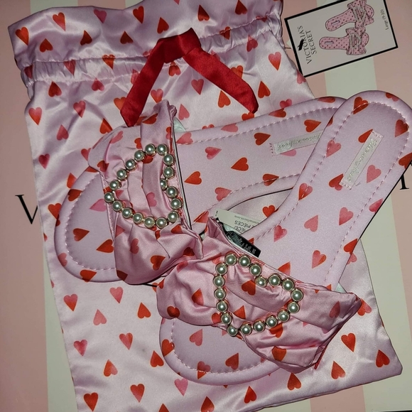 Victoria secret Satin Embellished Slide size Medium NWT - Picture 3 of 8